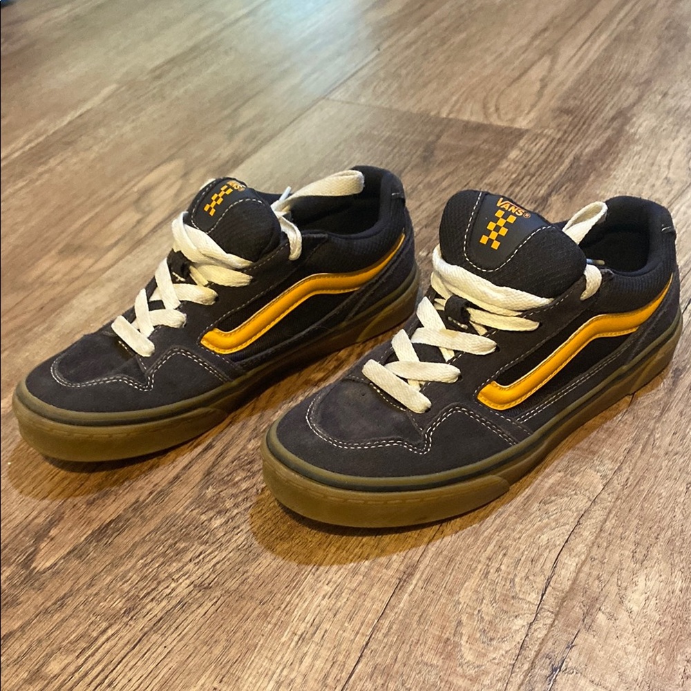 Youth Vans Black and Yellow Skate Shoes